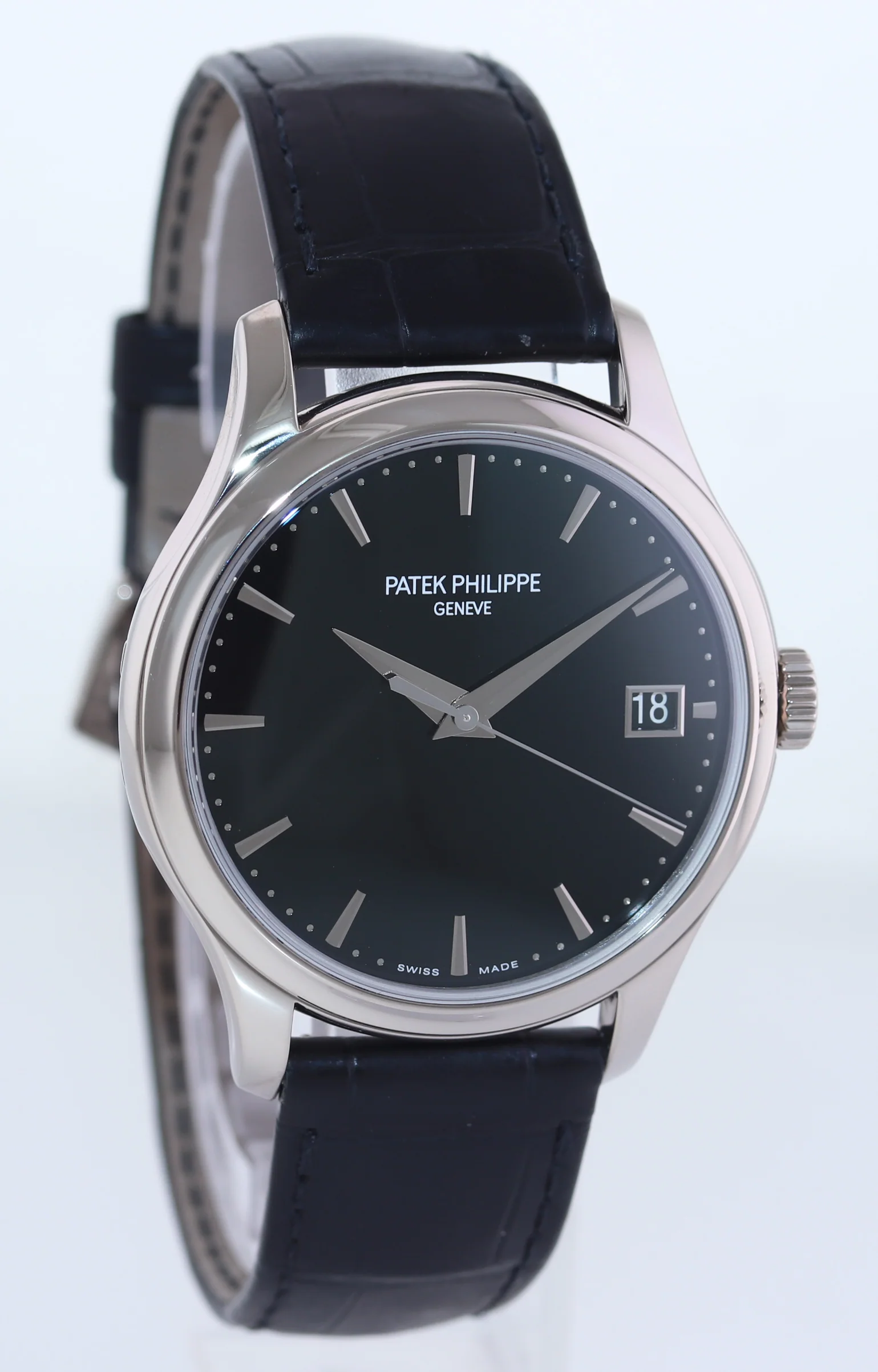 MINT Patek Philippe 5227G 39mm White Gold Black Dial Leather Watch Box - Image 3