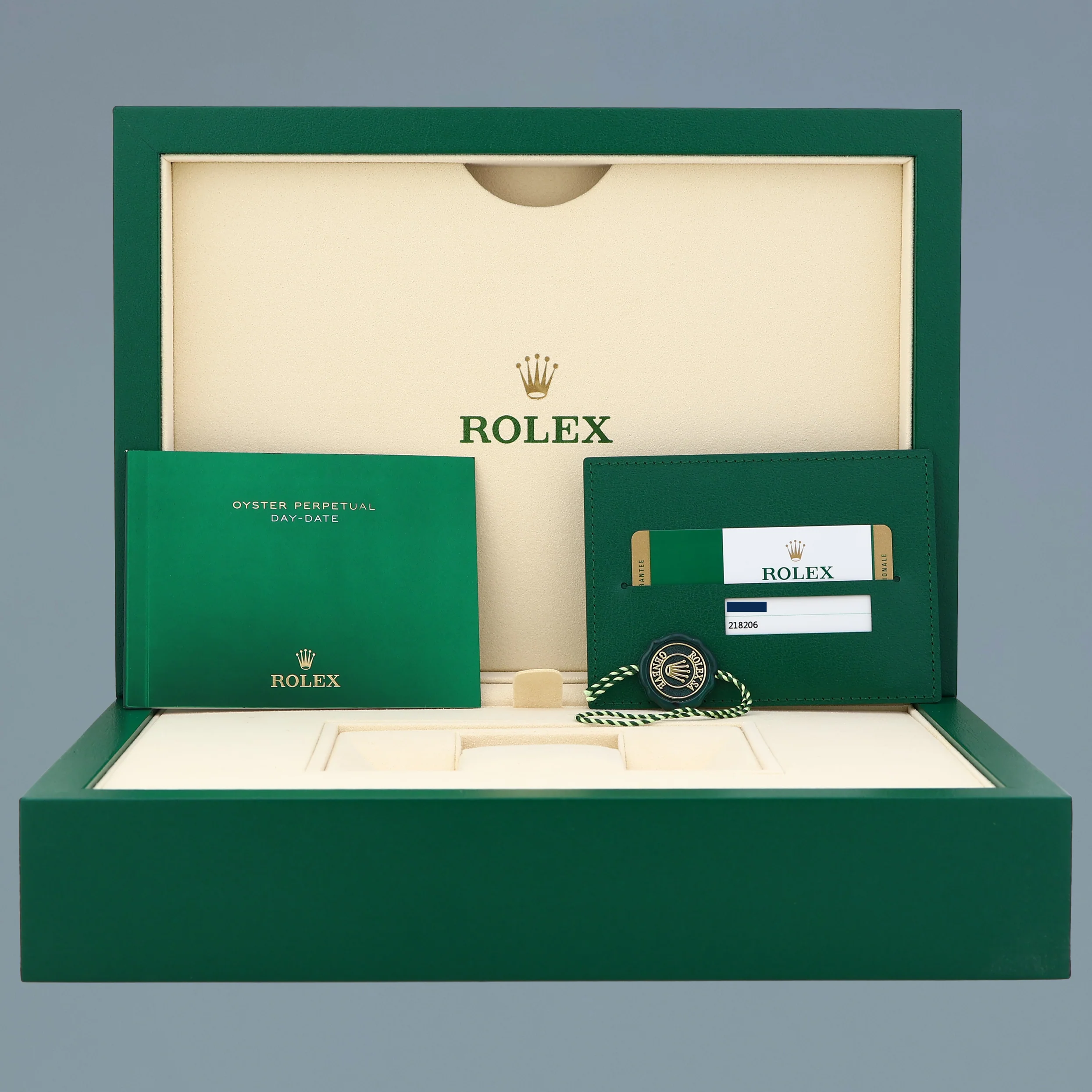 2018 MINT PAPERS Rolex Day-Date 41mm Blue Roman Platinum President 218206 Watch - Image 7