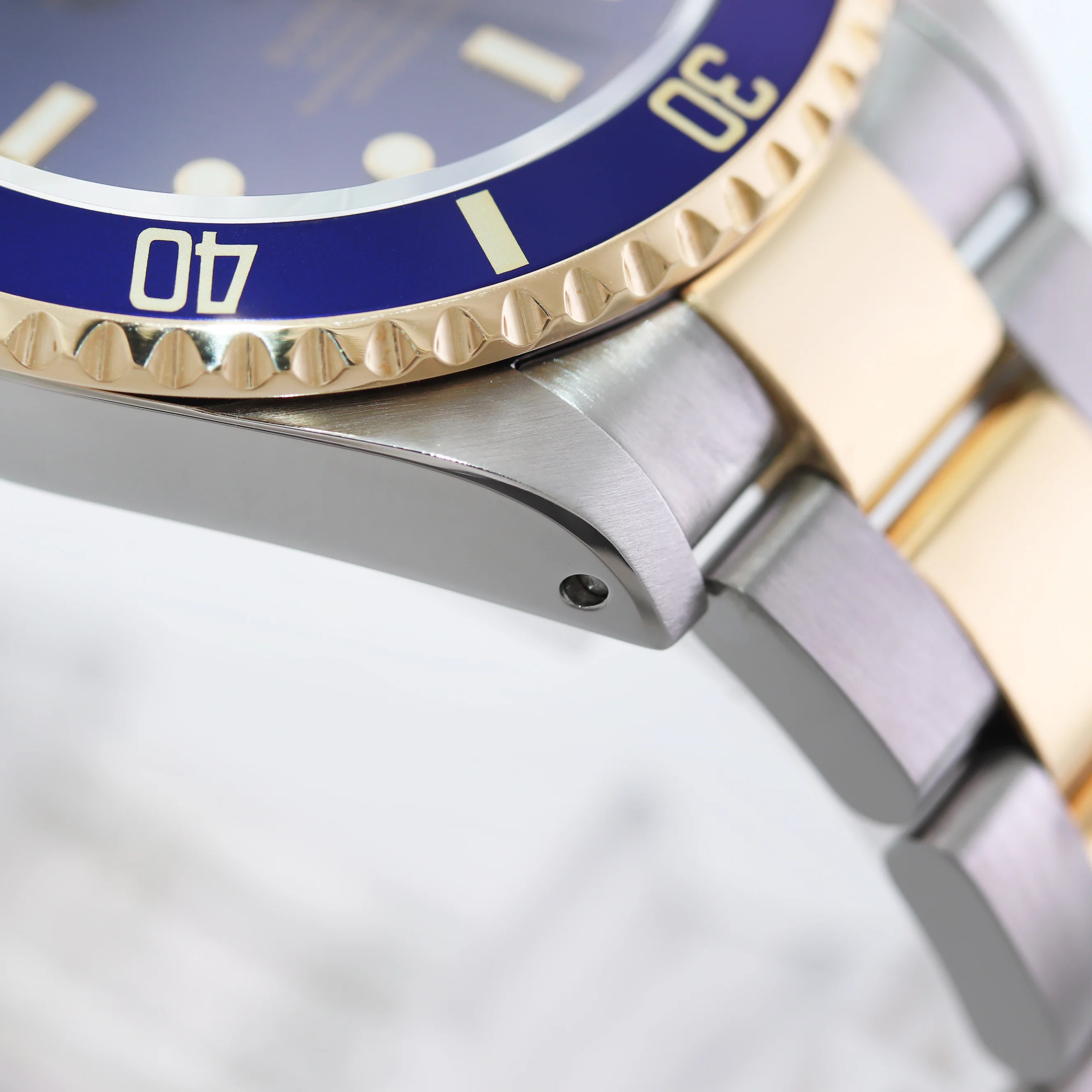 PAPERS 2000 Rolex Submariner 16613 Gold Steel Two Tone Sunburst Blue Watch - Image 10