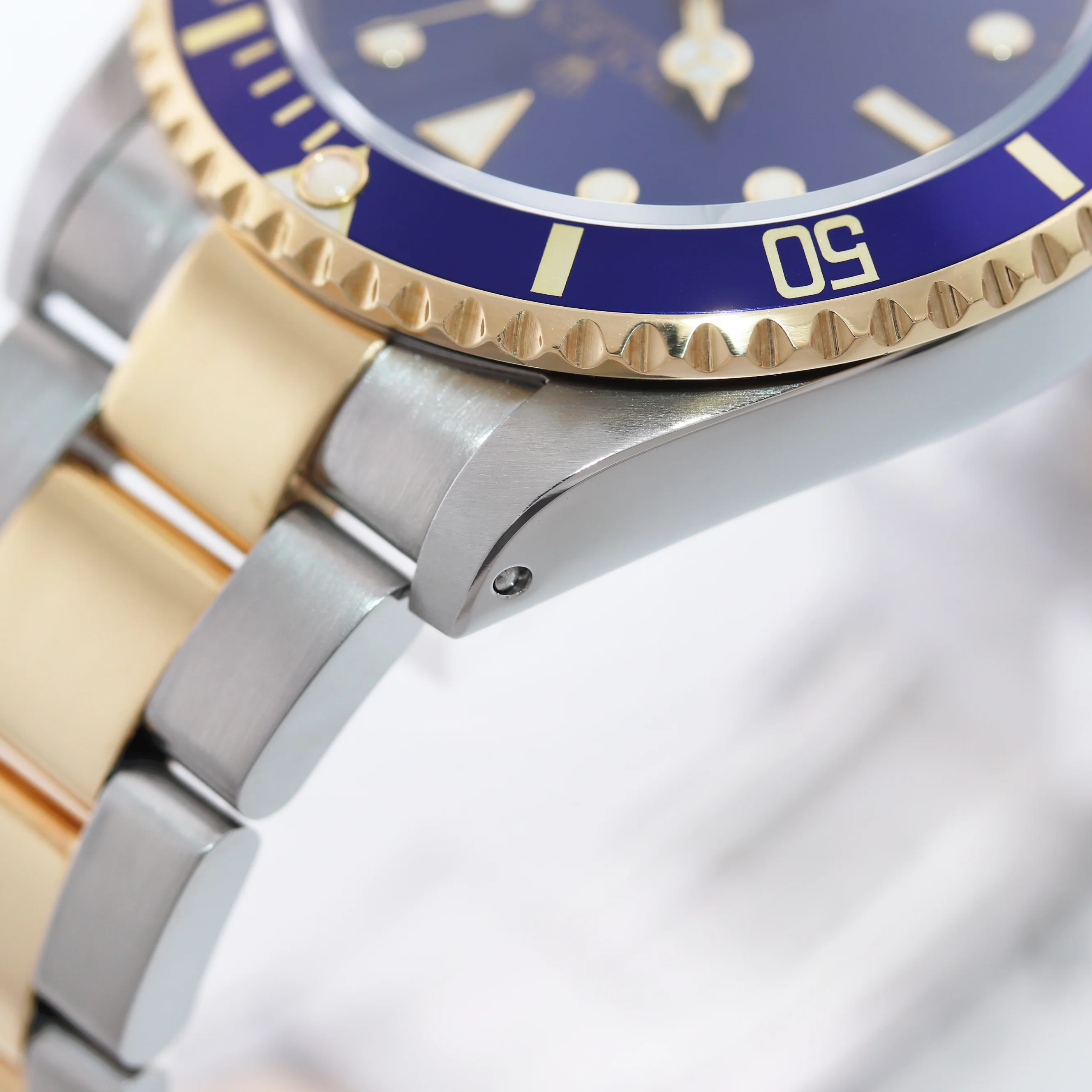 PAPERS 2000 Rolex Submariner 16613 Gold Steel Two Tone Sunburst Blue Watch - Image 7